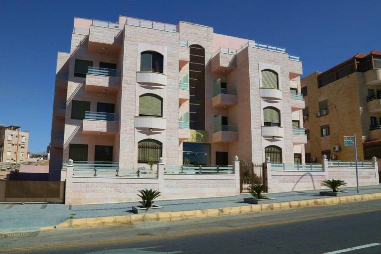 العقبة Al Jawad Suites المظهر الخارجي الصورة